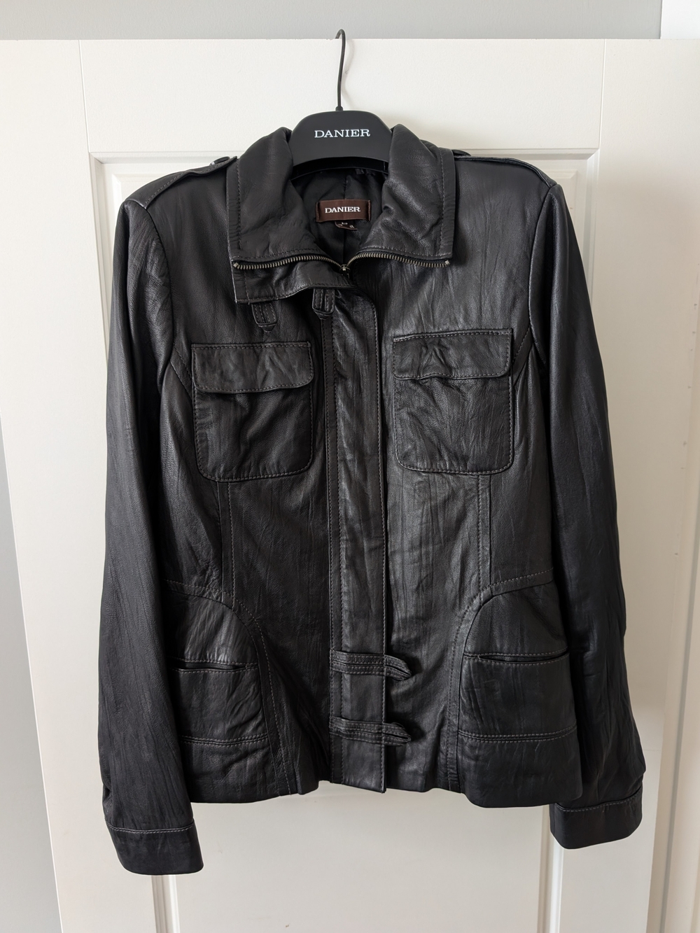 Danier 100% Genuine Leather Military Utility Jacket Black Women's Small EUC